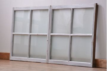 アンティーク ペンキのはげたかわいいガラス窓2枚セット(3) (ガラス戸、引き戸)