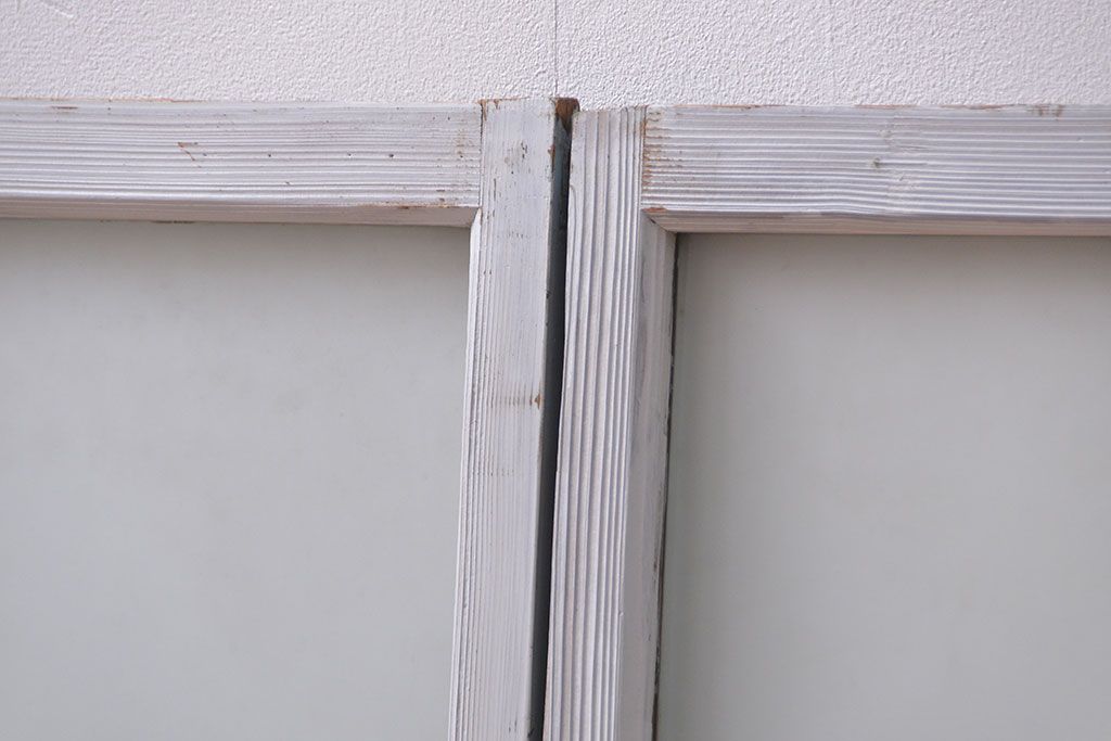 アンティーク ペンキのはげたかわいいガラス窓2枚セット(3) (ガラス戸、引き戸)