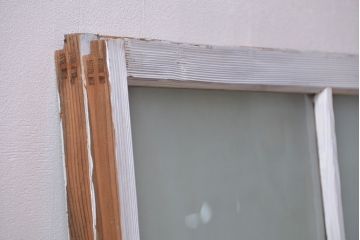 アンティーク ペンキのはげたかわいいガラス窓2枚セット(3) (ガラス戸、引き戸)
