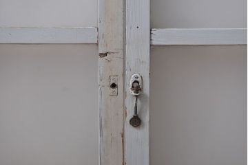 アンティーク ペンキのはげたかわいいガラス窓2枚セット(3) (ガラス戸、引き戸)