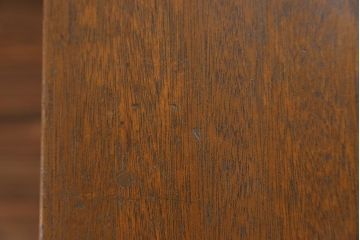 アンティーク家具　アンティーク 珍しいデザインの引き出し付きサイドテーブル(袖引き出し)