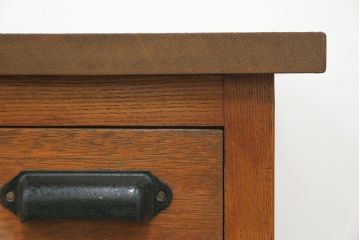 アンティーク家具　アンティーク 珍しいデザインの引き出し付きサイドテーブル(袖引き出し)