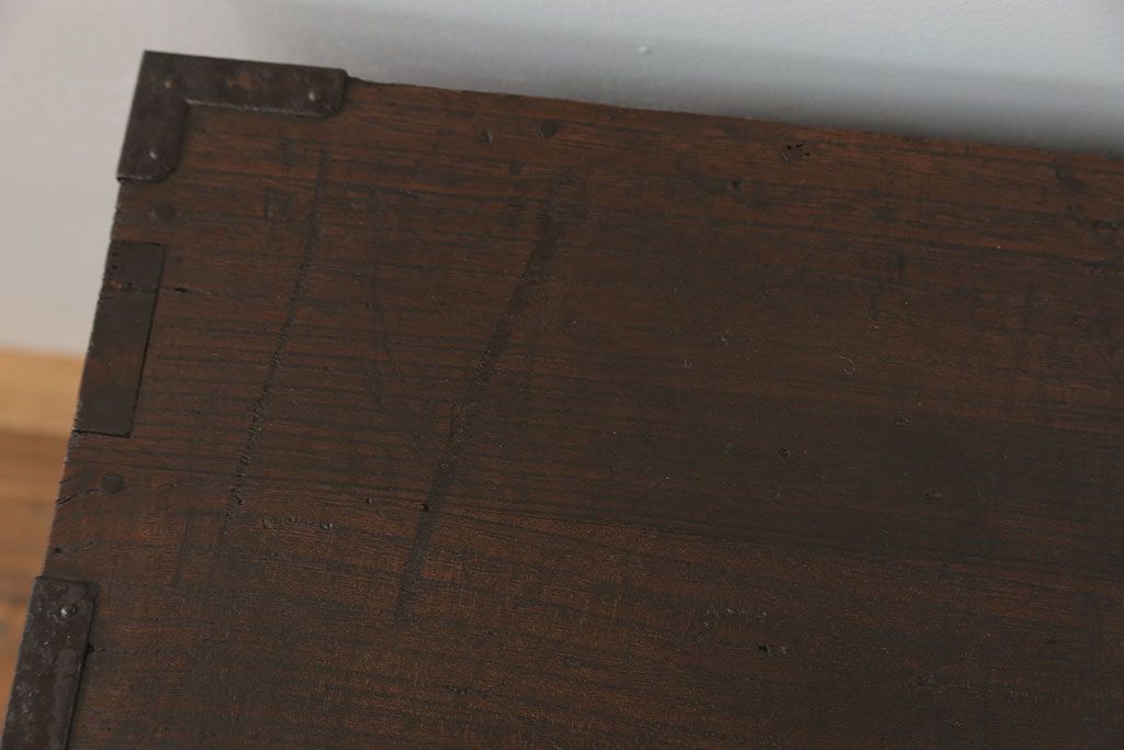 アンティーク家具　古民具・骨董 厚手金具の上質な小箪笥