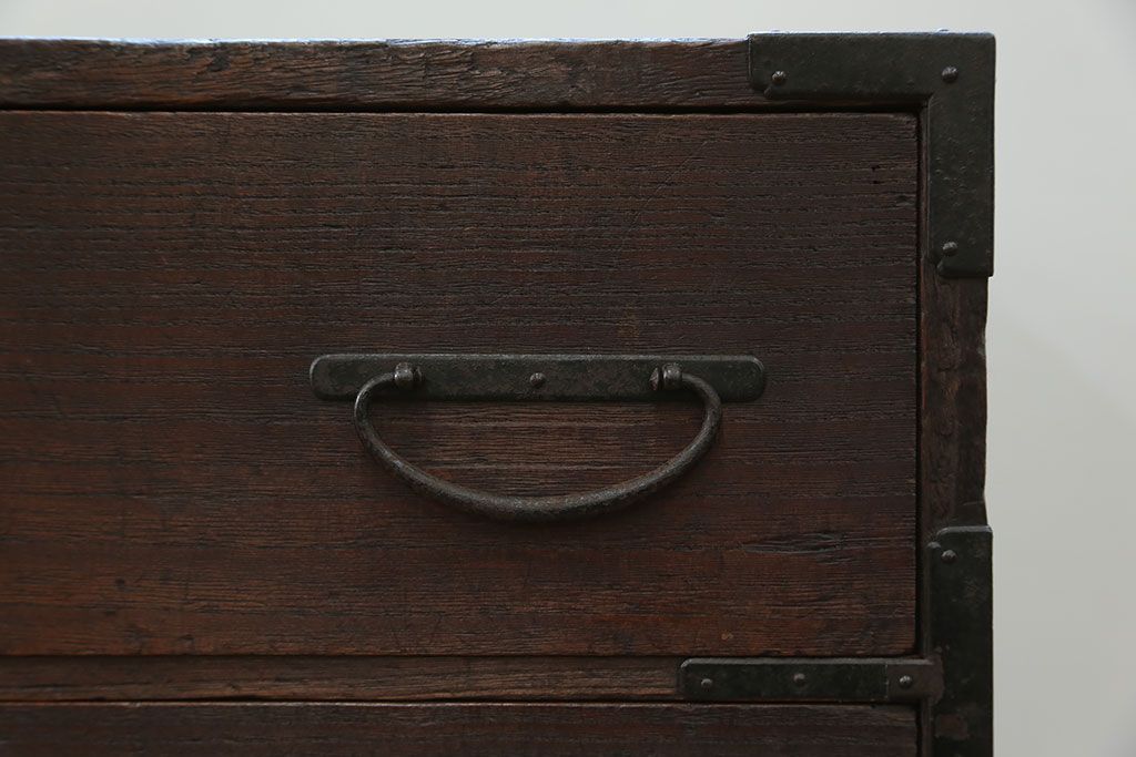 アンティーク家具　古民具・骨董 厚手金具の上質な小箪笥