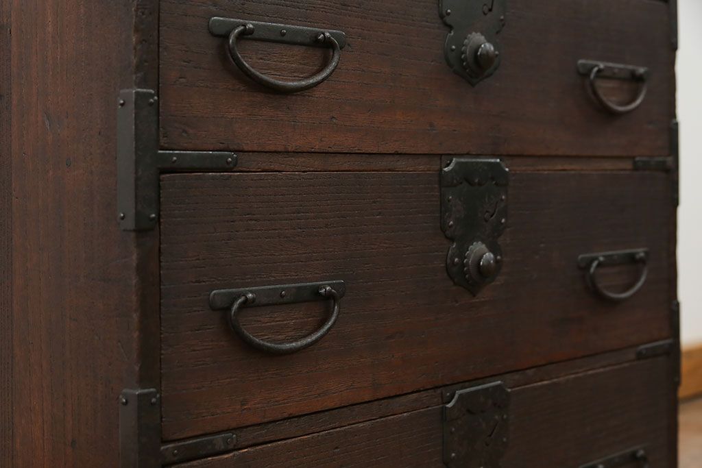 アンティーク家具　古民具・骨董 厚手金具の上質な小箪笥
