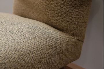 レトロ家具　昭和レトロ かわいいデザインのアンティークアームチェア(1)(ソファ、椅子、イス)