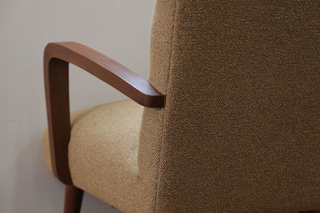 レトロ家具　昭和レトロ かわいいデザインのアンティークアームチェア(1)(ソファ、椅子、イス)