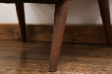 レトロ家具　昭和レトロ かわいいデザインのアンティークアームチェア(2)(ソファ、椅子、イス)