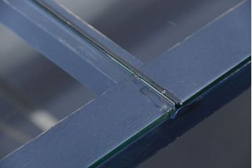 アンティーク家具　アンティークペイント 両面Rガラスのショーケース (ガラスケース)