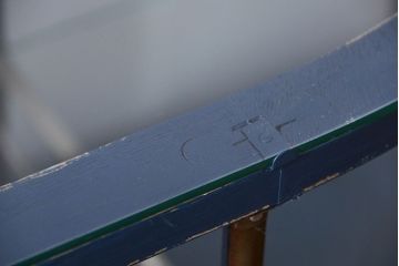 アンティーク家具　アンティークペイント 両面Rガラスのショーケース (ガラスケース)