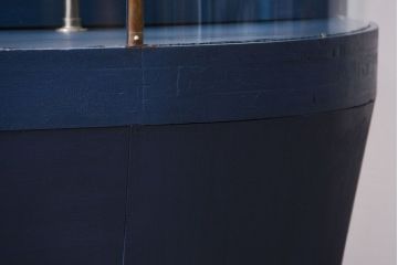 アンティーク家具　アンティークペイント 両面Rガラスのショーケース (ガラスケース)