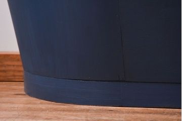 アンティーク家具　アンティークペイント 両面Rガラスのショーケース (ガラスケース)