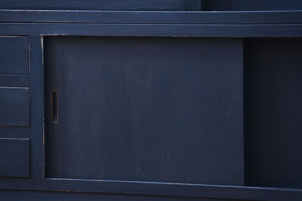 アンティーク家具　アンティークペイント 両面Rガラスのショーケース (ガラスケース)