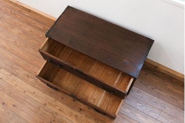 アンティーク家具　古民具・骨董 大きな丸金具の時代箪笥ローボード (ローチェスト)