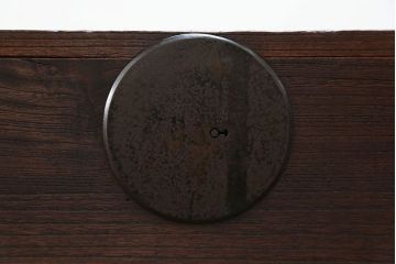 アンティーク家具　古民具・骨董 大きな丸金具の時代箪笥ローボード (ローチェスト)