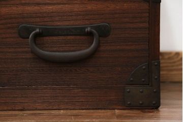 アンティーク家具　古民具・骨董 大きな丸金具の時代箪笥ローボード (ローチェスト)