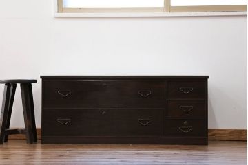 アンティーク家具　大正ロマン 全面黒檀材のシックな時代箪笥ローチェスト (ローボード)