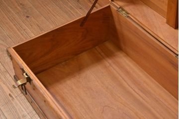 アンティーク家具　ドイツアンティーク 鉄脚付き 船トランクセンターテーブル