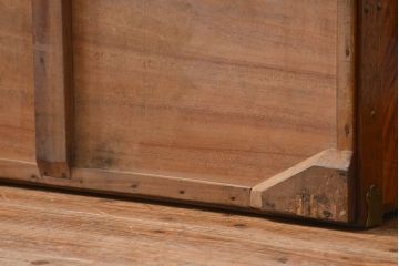 アンティーク家具　ドイツアンティーク 鉄脚付き 船トランクセンターテーブル