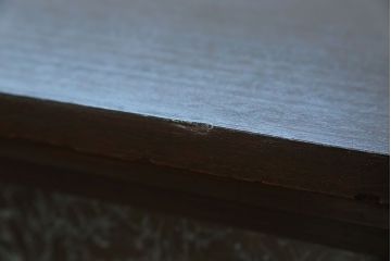 アンティーク家具　アンティーク 鉄脚付きの結霜ガラスローボード(テレビボード)