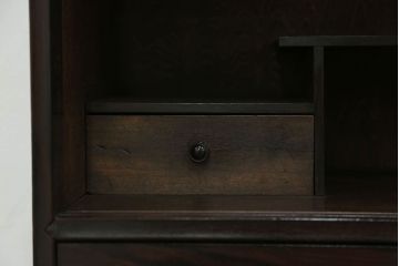 アンティーク家具　アンティーク 鉄脚付きの結霜ガラスローボード(テレビボード)