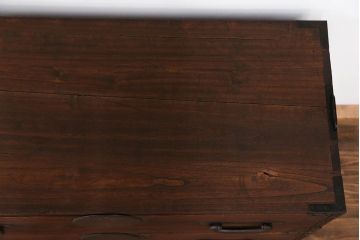 アンティーク家具　古民具・骨董 大きな丸金具の時代箪笥