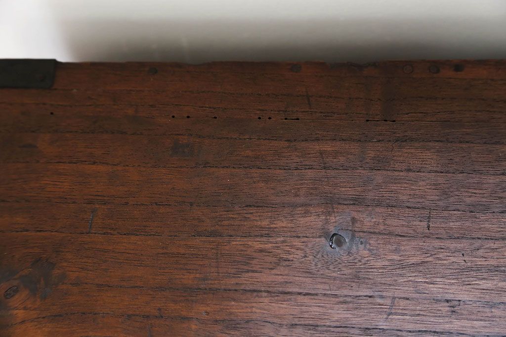 アンティーク家具　古民具・骨董 大きな丸金具の時代箪笥