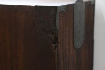 アンティーク家具　古民具・骨董 大きな丸金具の時代箪笥