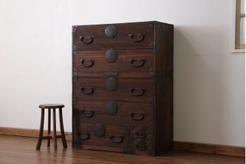 アンティーク家具　古民具・骨董 大きな丸金具の時代箪笥