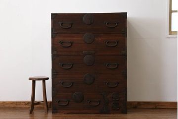 アンティーク家具　古民具・骨董 大きな丸金具の時代箪笥