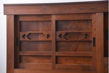 アンティーク家具　古民具・骨董 前面・側面総欅材!六尺　特別注文造りの水屋箪笥(1)