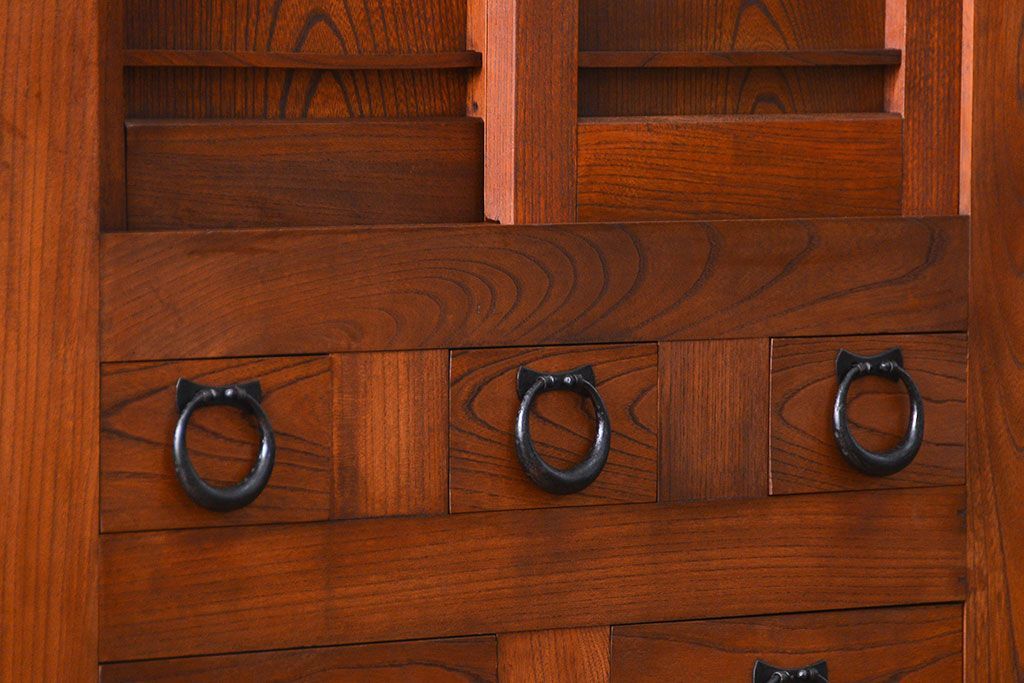 アンティーク家具　古民具・骨董 前面・側面総欅材!六尺　特別注文造りの水屋箪笥(1)