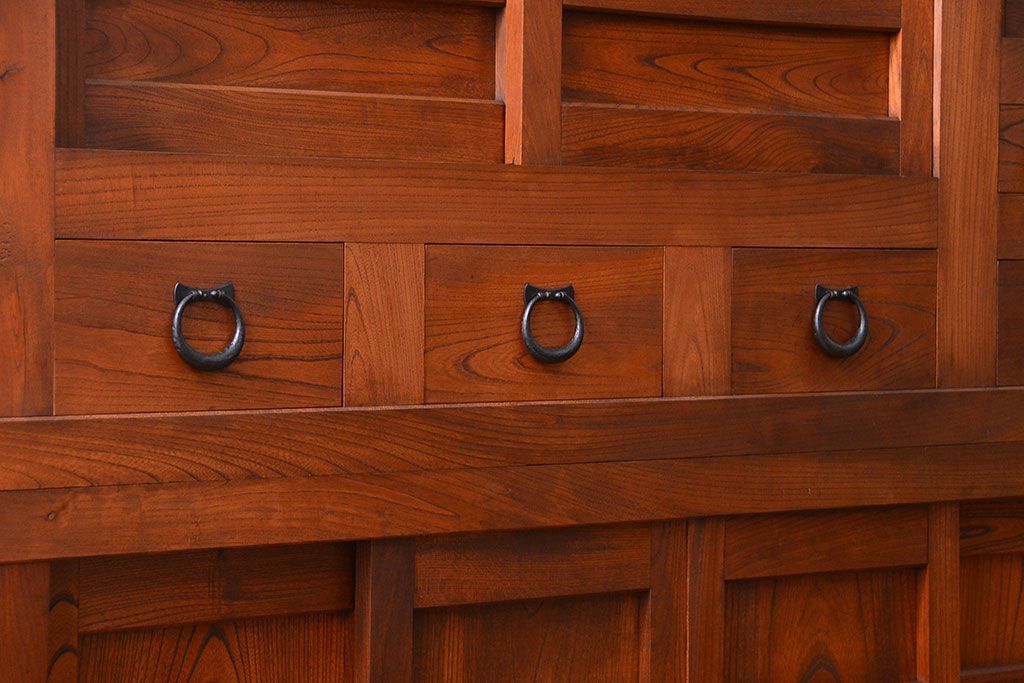 アンティーク家具　古民具・骨董 前面・側面総欅材!六尺　特別注文造りの水屋箪笥(1)