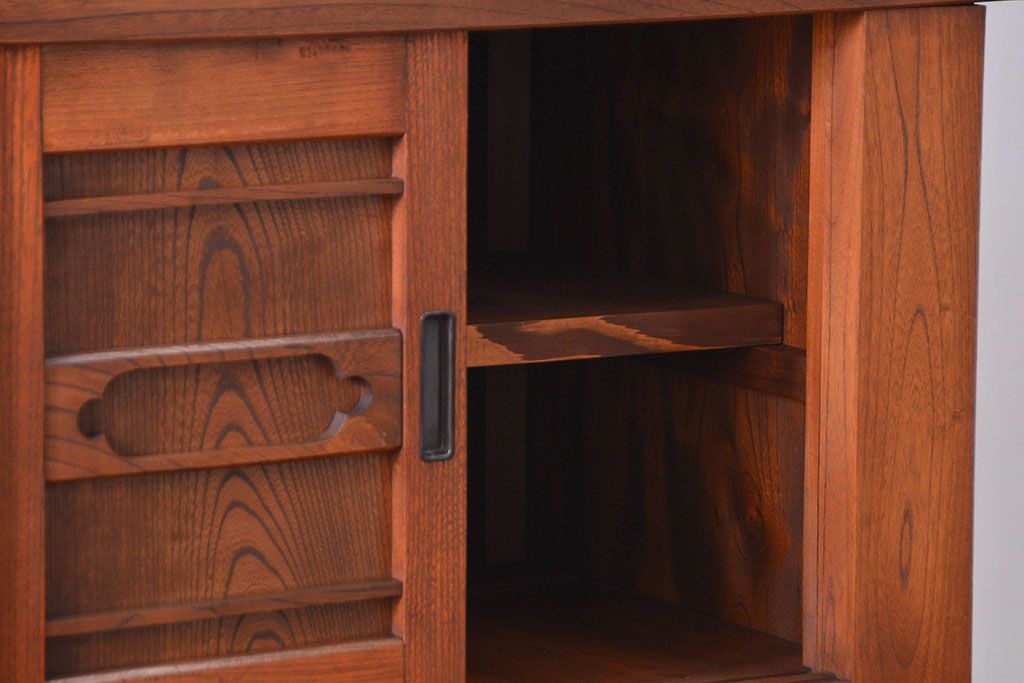 アンティーク家具　古民具・骨董 前面・側面総欅材!六尺　特別注文造りの水屋箪笥(1)