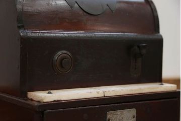 アンティーク雑貨　古民具・骨董 古い木のアンティークレジスター(金銭登録機)