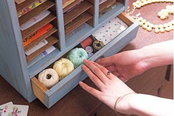 レトロ家具　昭和レトロ アンティークペイントの引き出し付きレターケース(書類棚、小引き出し)