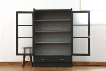アンティーク家具　アンティーク シックなペイントの銀モールガラス本箱(ブックケース、収納棚)