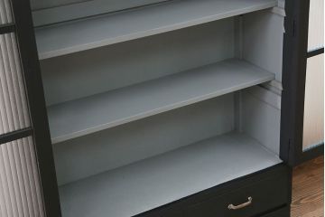 アンティーク家具　アンティーク シックなペイントの銀モールガラス本箱(ブックケース、収納棚)