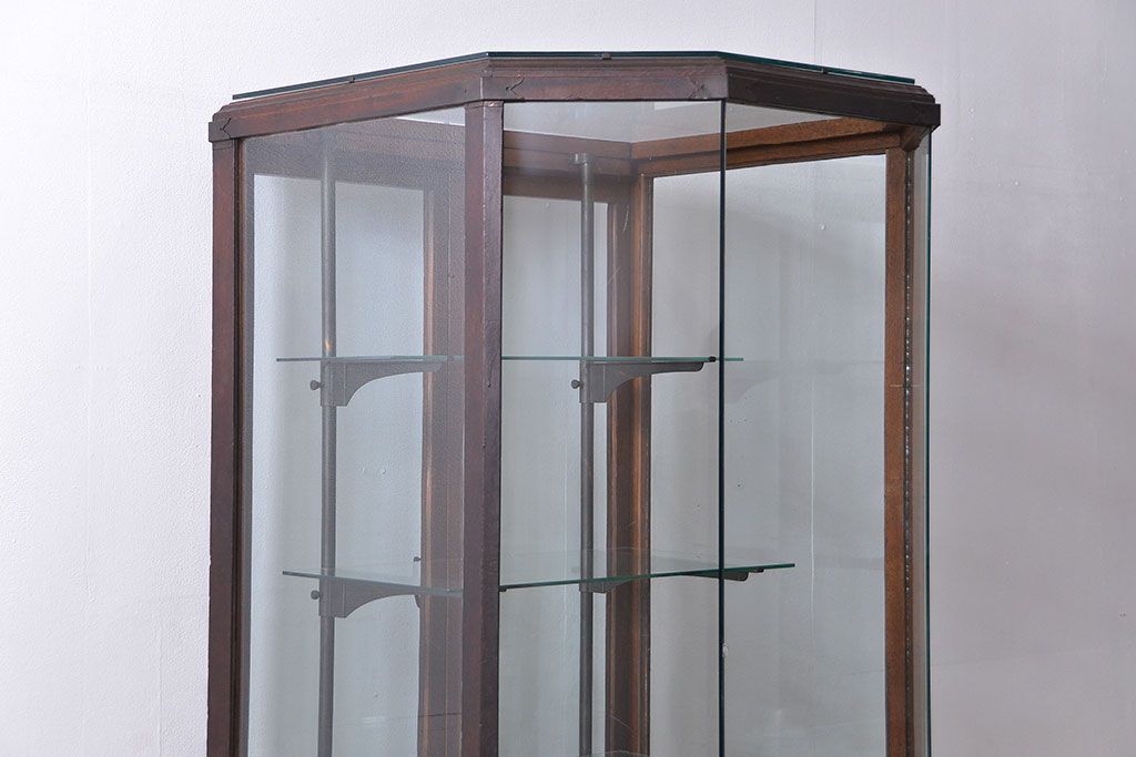 アンティーク家具　アンティーク 特大!タイル台付きの大きな六角ガラスケース(ショーケース)