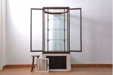 アンティーク家具　アンティーク 特大!タイル台付きの大きな六角ガラスケース(ショーケース)