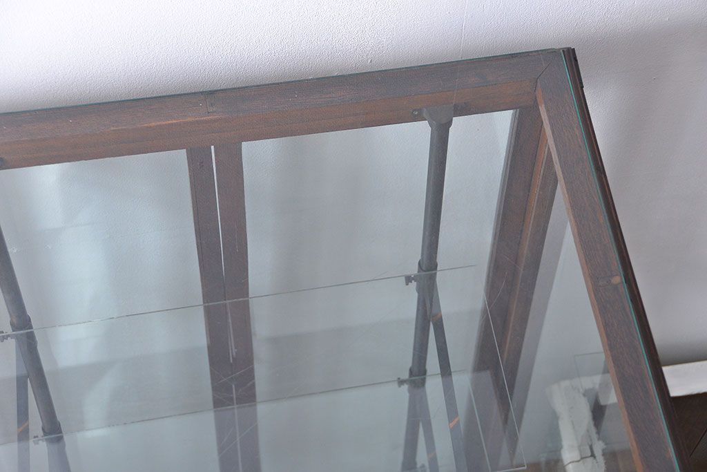 アンティーク家具　アンティーク 特大!タイル台付きの大きな六角ガラスケース(ショーケース)