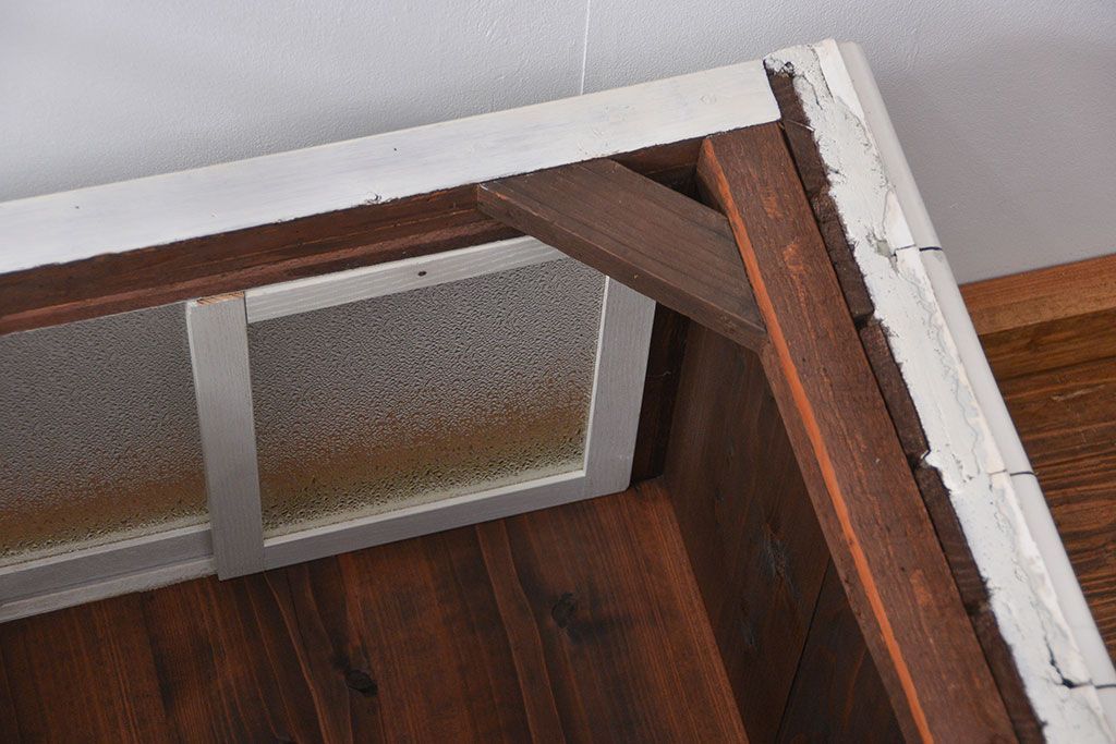 アンティーク家具　アンティーク 特大!タイル台付きの大きな六角ガラスケース(ショーケース)