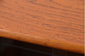 北欧家具 チーク材の北欧ビンテージ サイドキャビネット(サイドボード、リビングボード)