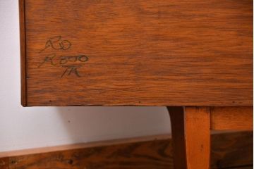 北欧家具 チーク材の北欧ビンテージ サイドキャビネット(サイドボード、リビングボード)