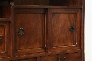 アンティーク家具　アンティーク 総クスノキ(楠)の重厚な高級茶箪笥