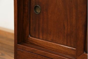 アンティーク家具　アンティーク 総クスノキ(楠)の重厚な高級茶箪笥
