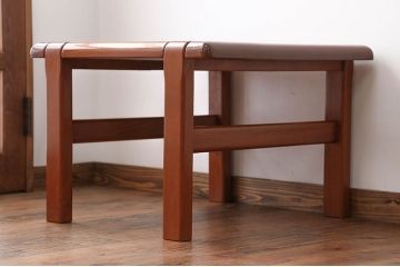 ヴィンテージ家具　北欧ビンテージ　デンマーク製　チーク材のセンターテーブル