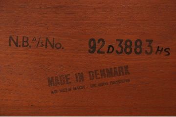 ヴィンテージ家具　北欧ビンテージ　デンマーク製　チーク材のセンターテーブル