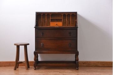 アンティーク家具　イギリスアンティーク オーク材の上質なライティングビューロー