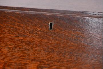 アンティーク家具　イギリスアンティーク オーク材の上質なライティングビューロー